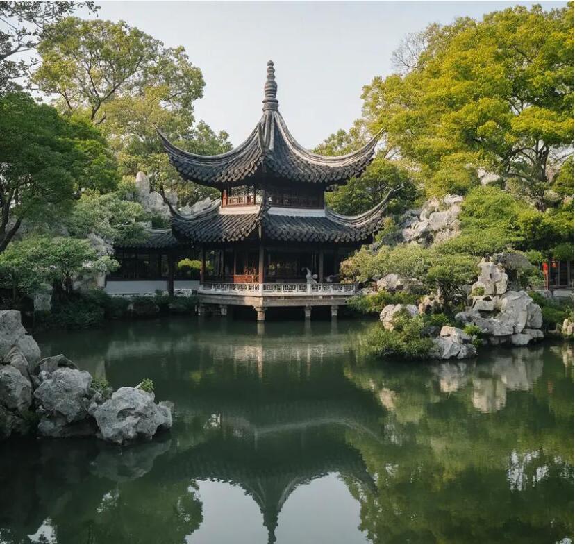 朝阳龙城谷雪土建有限公司